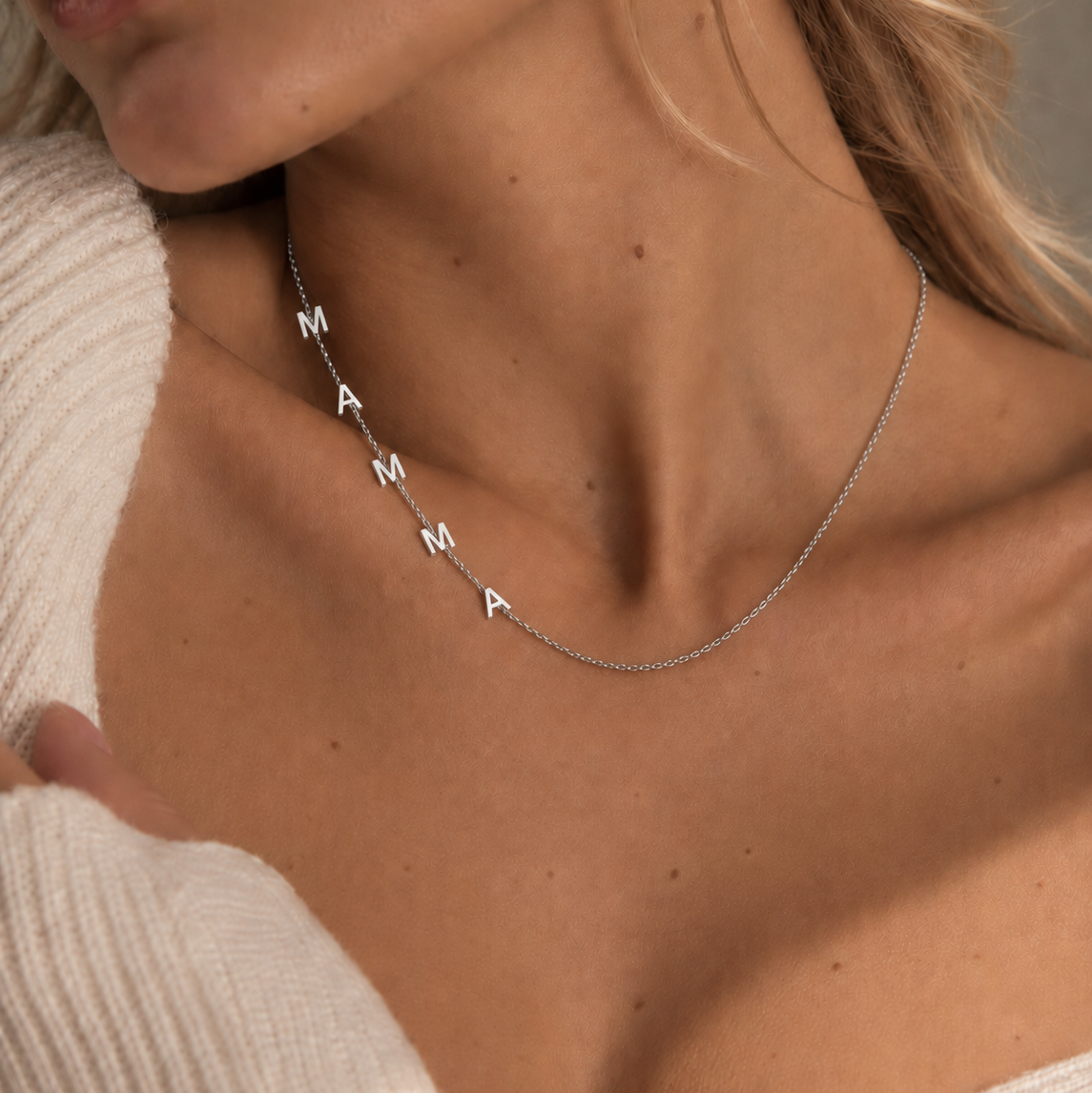 LEGAMI · Collana personalizzata con iniziali